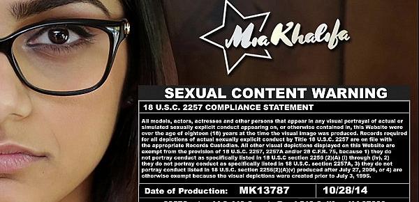  Big Tits Arab Pornstars Mia Khalifa and Julianna Vega Fuck Big Dick White Devil